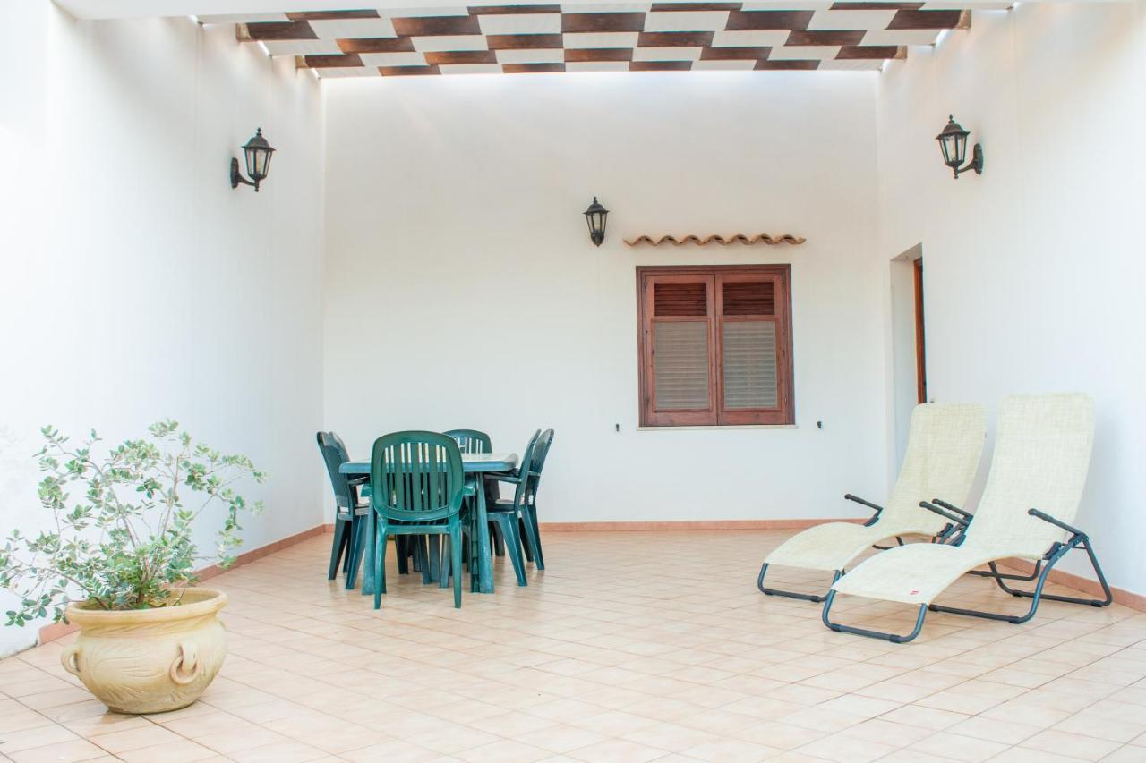 Villino Agave Villa ซานวิโต โลคาโป ภายนอก รูปภาพ