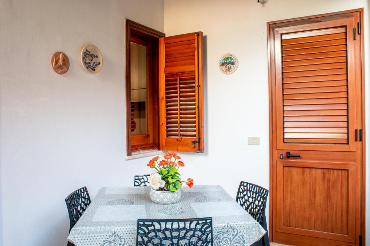 Villino Agave Villa ซานวิโต โลคาโป ภายนอก รูปภาพ